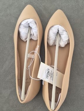 a new day Pointed Toe Ballet Flats in Beige
